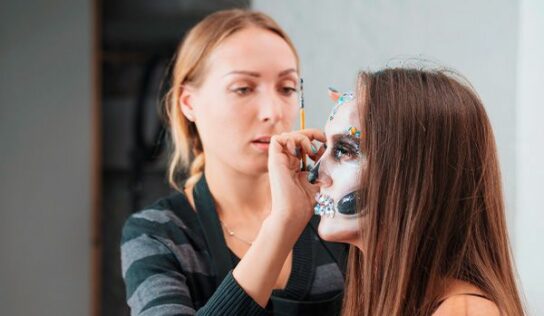 Formación Universitaria lanza su preparación online para el Título Oficial de Técnico Superior en Caracterización y Maquillaje Profesional