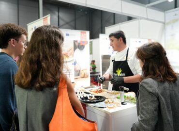 Dos bocados que conquistan: tartaleta de bloc de Foie Gras y micuit caramelizado