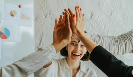 Propósito y liderazgo positivo en equipos híbridos: Tecmilenio