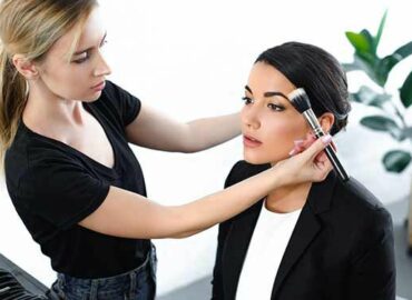 La institución Formación Universitaria potencia el FP de Técnico Superior en Asesoría de Imagen Personal y Corporativa