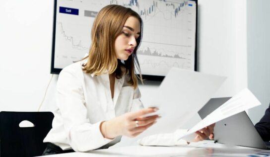 La empresa de financiación Crediator ofrece consejos para elegir un comparador de préstamos con seguridad