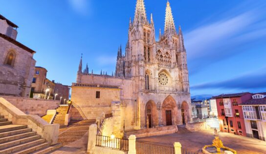 KAYAK: Alemanes, daneses y franceses lideran búsquedas para viajar a España en 2025