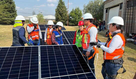 Certificaciones en energía solar fortalecen la transición verde en Puebla