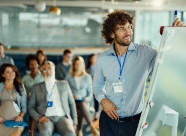 Cómo inspirar el liderazgo positivo en un mundo de transformación: Tecmilenio