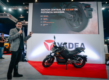 YADEA da a conocer su motocicleta eléctrica insignia Keeness en EXPO MOTO CDMX