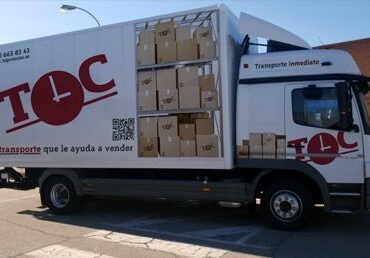 Top Courier cierra el año con un crecimiento destacado en transporte urgente nacional y camiones grúa en Madrid