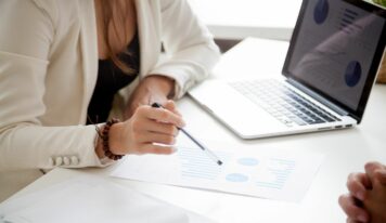 MIR ASSESSORS refuerza su propuesta de asesoría laboral en Torrefarrera para PYMEs y autónomos mediante la externalización profesional