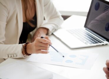 MIR ASSESSORS refuerza su propuesta de asesoría laboral en Torrefarrera para PYMEs y autónomos mediante la externalización profesional