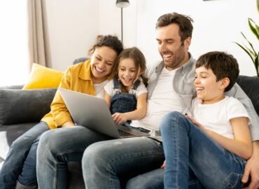 Menos redes, más felicidad: Tecmilenio explora el Reporte Mundial de la Felicidad 2026