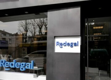 Los accionistas de referencia de Redegal redoblan su apuesta por la tecnológica