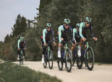 Adecco busca un/a Sports Content Creator para vivir las grandes citas del ciclismo desde dentro