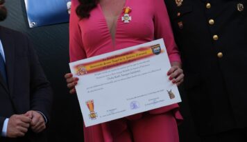 Ruth Amaya recibe la Medalla de Honor de la Asociación Santo Ángel de la Policía Nacional