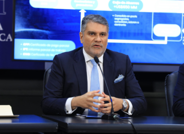 Andrés Farrugia impulsa financiamiento de Caja de Ahorros para acelerar obras públicas en Panamá