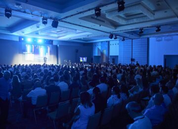 Salerm Cosmetics reúne a más de 600 profesionales internacionales en una espectacular gala de tendencias