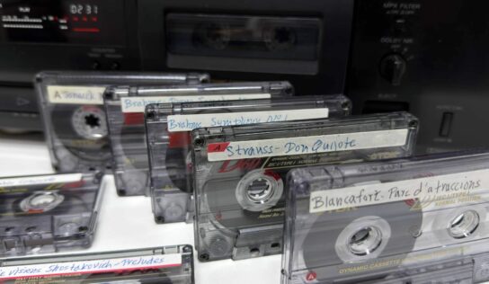 Globamatic Media convierte cintas cassette en archivos digitales para conservar grabaciones antiguas