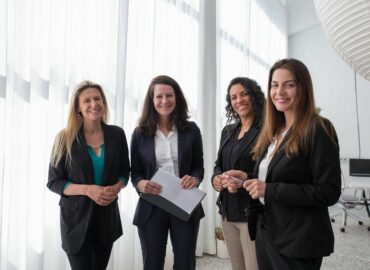 El Autotransporte en México mantiene rezago en liderazgo femenino, pese a su impacto en la competitividad del sector