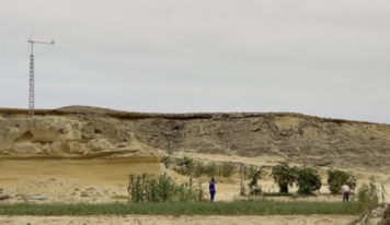 Una zona de cultivo en mitad del desierto es posible gracias al viento