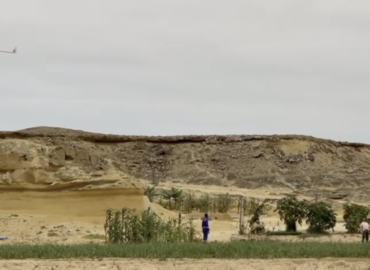 Una zona de cultivo en mitad del desierto es posible gracias al viento
