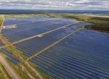 La energía solar mundial bate un nuevo récord con 664 GW instalados y supera los 3 TW de capacidad acumulada