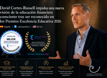 David Cortes-Russell impulsa una nueva visión de la educación financiera consciente tras ser reconocido en los Premios Excelencia Educativa 2026