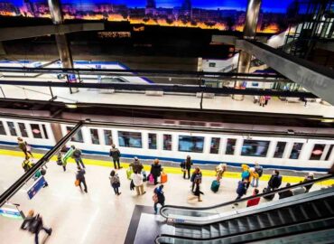 Metro de Madrid se prepara para una alta demanda por la visita del Papa y los conciertos de Bad Bunny