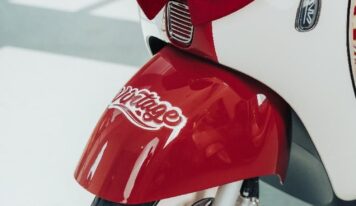 YADEA presenta OVA en México: la nueva motoneta eléctrica inteligente diseñada para la mujer moderna