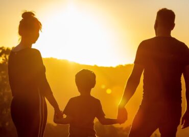 La Revolución de Loto lanza una guía gratuita sobre Constelaciones Familiares y los patrones que influyen en la vida personal