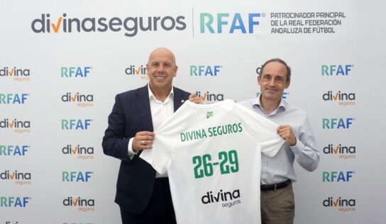 <div>La Real Federación Andaluza de Fútbol «se viste» de Divina Seguros</div>