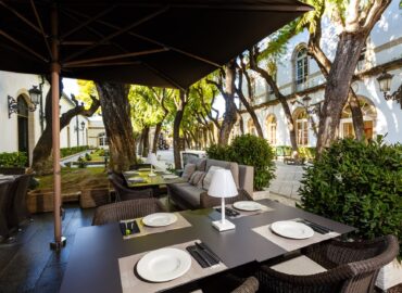 Toro Tapas inaugura su Raw Bar: una experiencia desde mediodía hasta el anochecer con cocina abierta