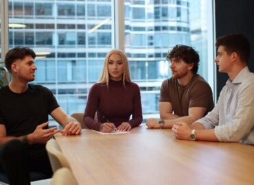 Iggy Azalea invierte en SHIFT, la empresa de IA detrás de Fanvue, referente en la economía de los creadores