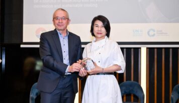 <div>Dong Mingzhu recibe el galardón ‘Cool Leader’ por el aporte de una solución china para la gobernanza climática mundial</div>