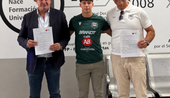 Formación Universitaria se convierte en nuevo patrocinador del Club Amigos del Rugby de Sevilla y une deporte, formación e inclusión social
