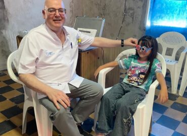 Misión cumplida en Argentina con la entrega de casi 600 gafas de Fundación Cione Ruta de la Luz